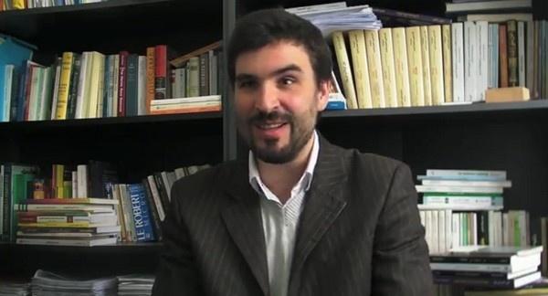 باحث فرنسي يتوقع اندلاع ثورة جديدة في مصر خلال سنوات