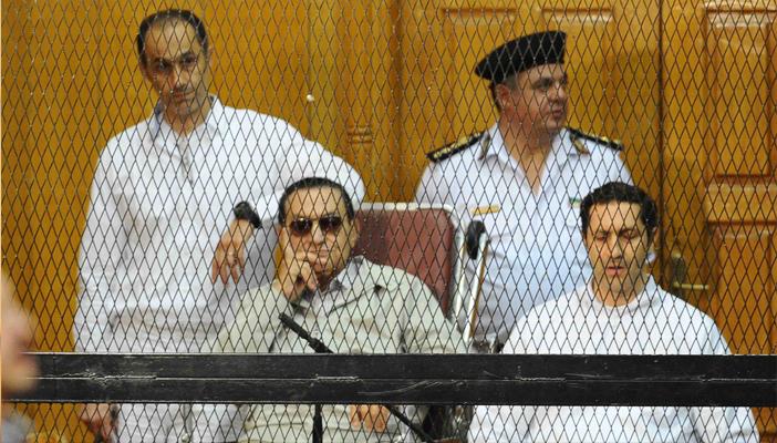 بدء إعادة محاكمة المخلوع ونجليه بقضية “القصور الرئاسية”