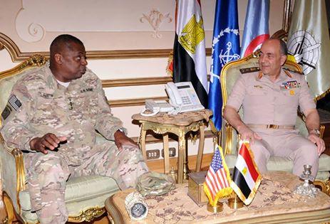 رئيس الأركان يلتقي بوفد عسكري أميريكي