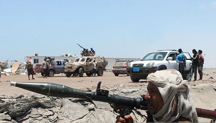 المقاومة الشعبية تسيطر على مطار عدن الدولي