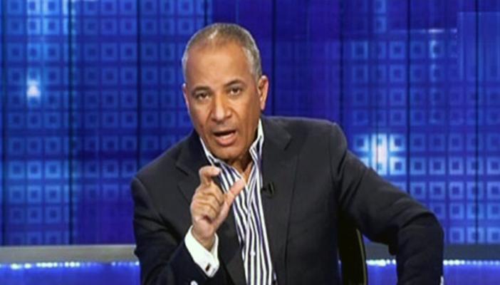 بالفيديو..حكاية فتاة رفعت شعار “رابعة” أثناء زيارة السيسي لقبرص