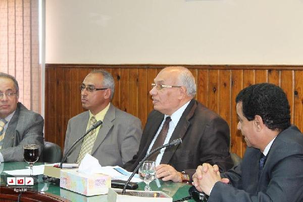 مشادات سياسية بين الصحفيين ومحافظ الإسكندرية