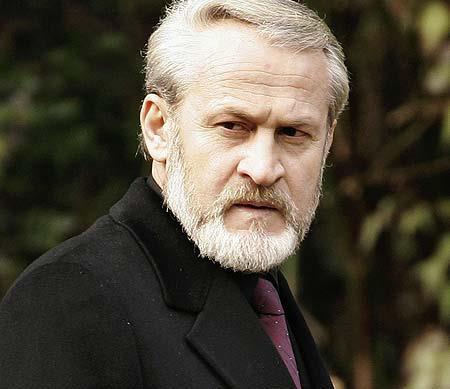 حاكمو المشتبه بهم بالتفجيرات وليس الشعب الشيشانى-أحمد زكاييف