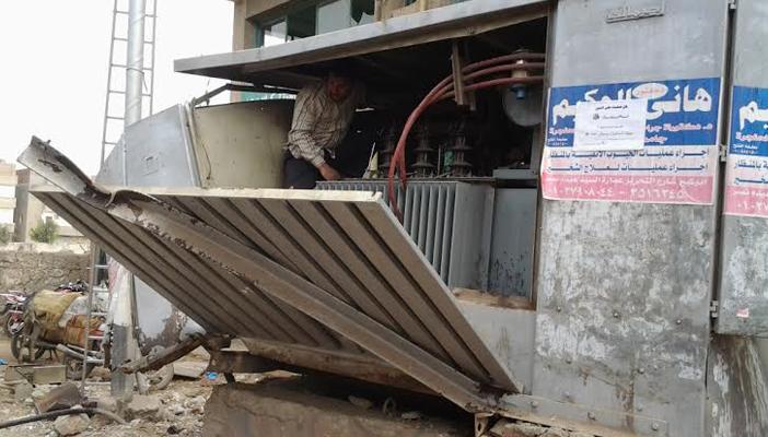 انفجاران بمحوليْ كهرباء بالزقازيق.. ومجهولون يقطعون الطريق في بئر العب