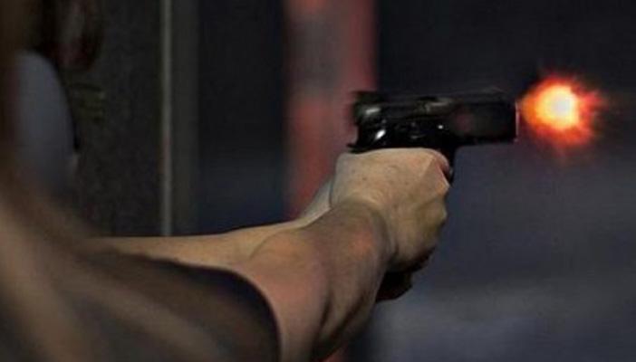 أمين شرطة يصيب عاملا بطلق ناري خلال مشاجرة ببني سويف