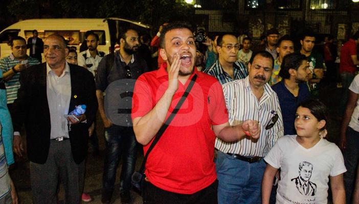 بالصور.. تظاهرة غاضبة بنقابة الصحفيين بعد حبس بدر والسقا 15 يوما