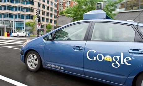 فيديو: “جوجل” تبتكر سيارة بدون سائق