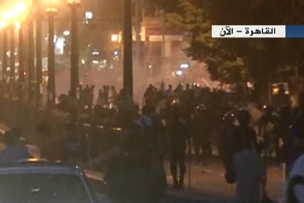 بالفيديو..الأمن يطارد البلاك بلوك حتى التحرير