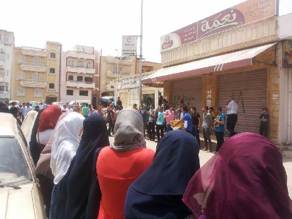 رغم الاختبارات..وقفة بجامعة دمياط تنديدا باعتقال الطلاب