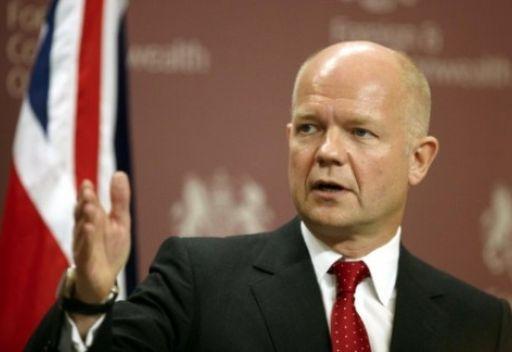 وزير خارجية بريطانيا يندد بقمع واعتقال الصحفيين في مصر