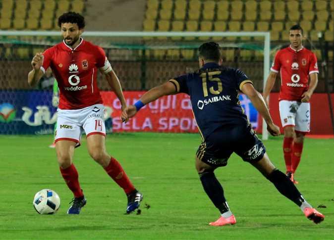 الأهلي ينفرد بالصدارة بفوز صعب على “الجيش”