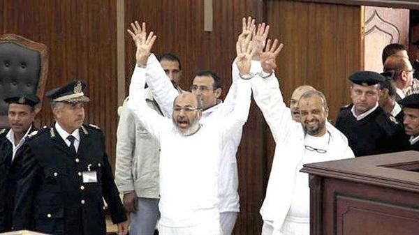 بدء محاكمة “البلتاجي” و”حجازي” في “تعذيب ضابط برابعة”