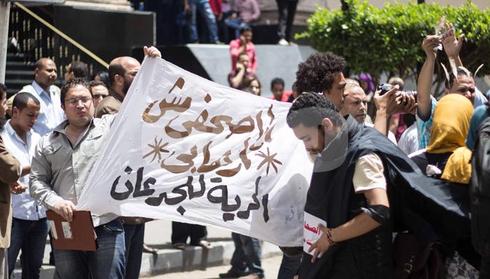 فرحات يدعو السيسي للتدخل لحل أزمة الصحفيين