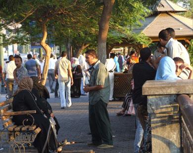 القاهرة تستعد لشم النسيم بخطوط ساخنة و20 نقطة إسعاف