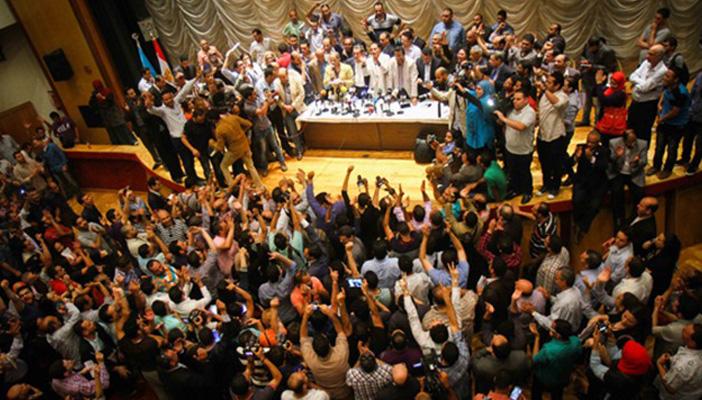 فيديو.. إعلاميو “التوك شو” يؤيدون تصعيد النقابة والصحف تلتزم