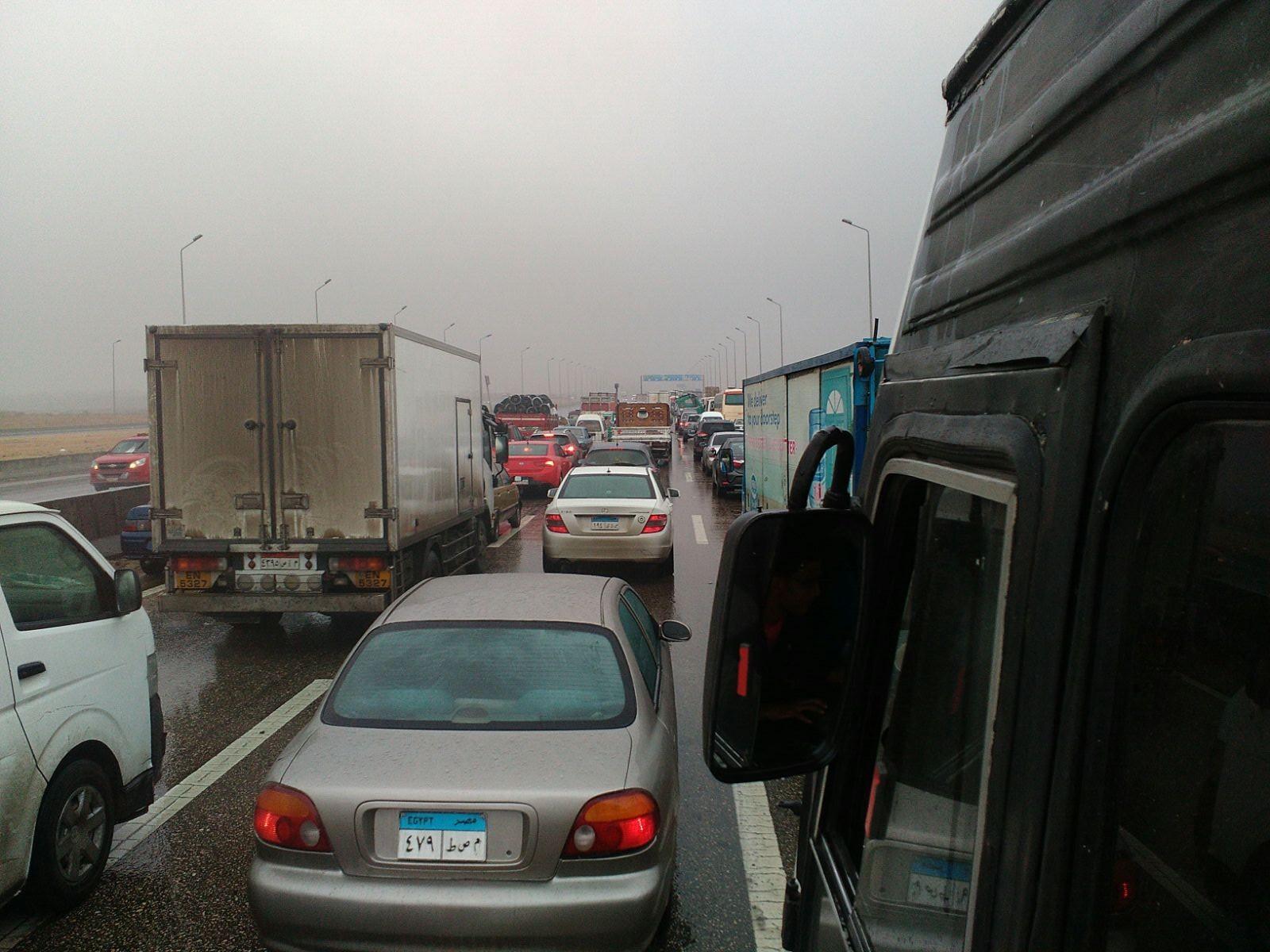 زحام بالدائري والمحور والزراعي ..تعرَّف على حالة الطرق الآن