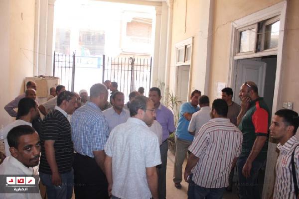 اهالى نجع حمادي يرفضون رصف الطرق تمهيدا لزيارة وزير العدل