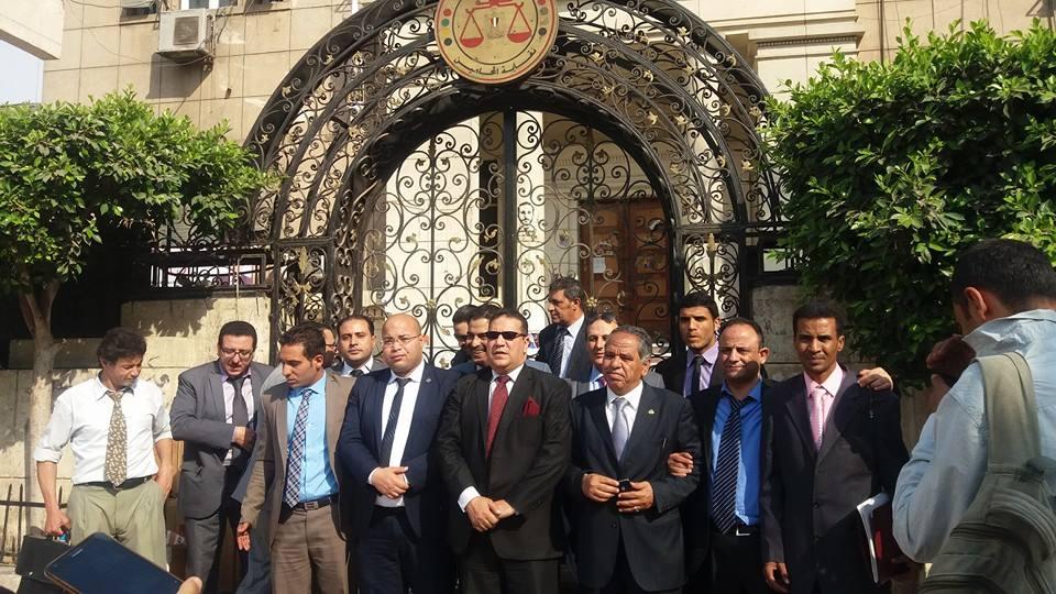 بالصور.. أهم قرارات اجتماع المحامين للتضامن مع “الصحفيين” ومالك عدلي