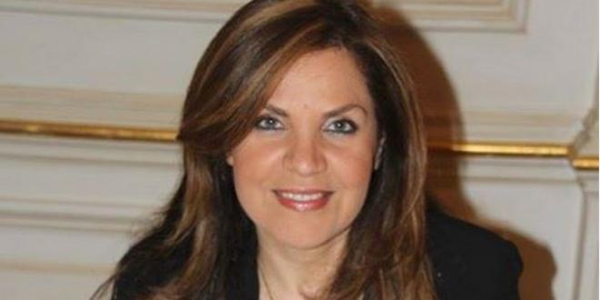 آيات العرابي: الحوار أظهر السيسي ضعيفا ولميس وعيسى “كتاكيت”