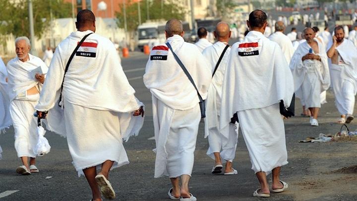 ميدل إيست أونلاين: بعد تعويم الجنيه.. العمرة تتحول إلى حلم بعيد المنال