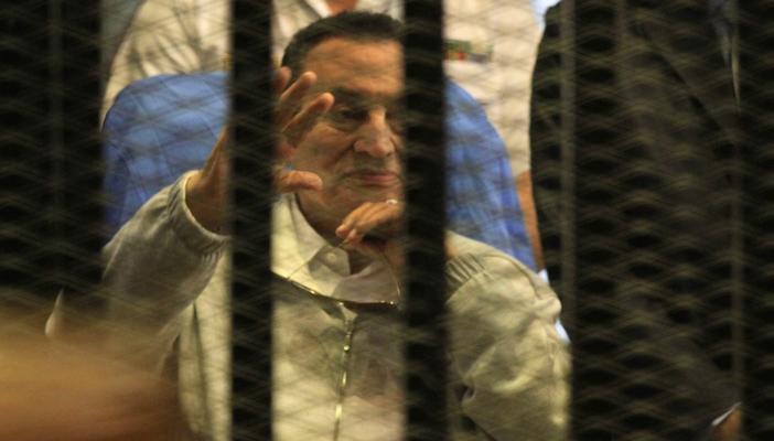 مبارك بين البراءة النهائية أو إعادة المحاكمة للمرة الثالثة