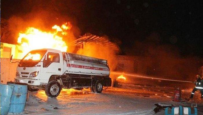 السيطرة على حريق بشاحنة مواد بترولية قرب أكاديمية الشرطة