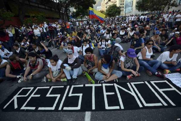 فنزويلا تعتقل 243 من مناهضي الرئيس