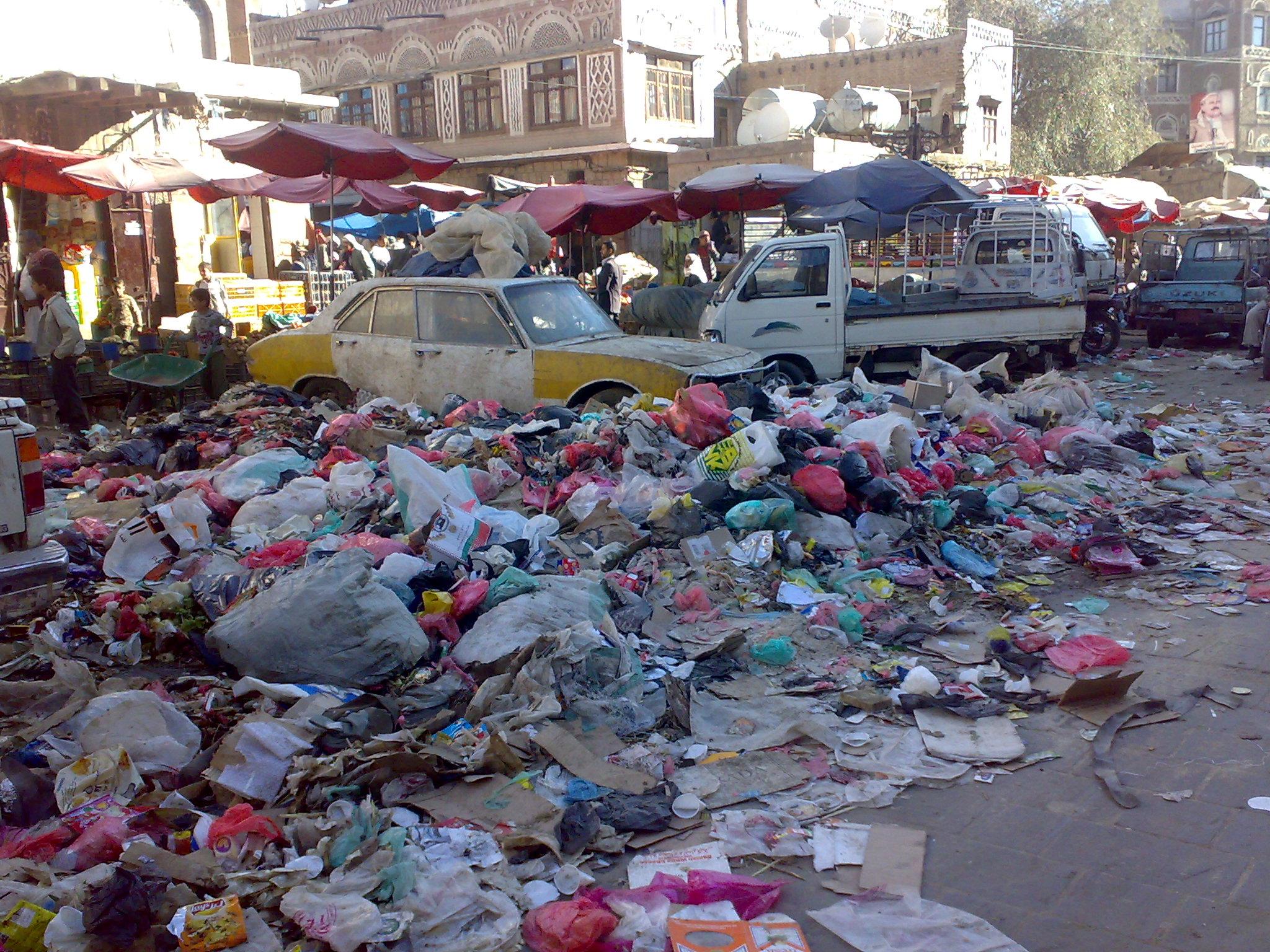 كارثة صحية.. 20 ألف مصاب بالكوليرا ومستشفيات صنعاء خارج الخدمة