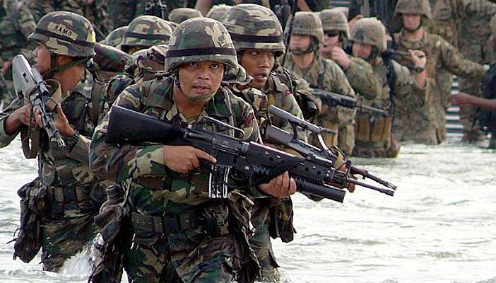 قوة ماليزية تصل السعودية للمشاركة في “إعادة الأمل” باليمن