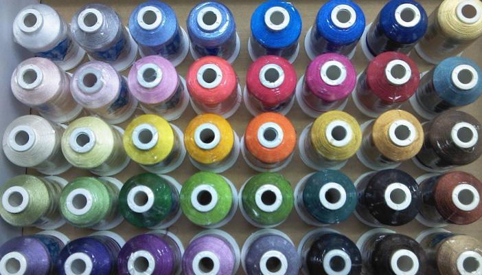 ابتكار خيوط ذكية تغير ألوانها حسب رغبة المستخدم