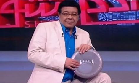 رغم تأسف “الحياة” عن سخرية آدم.. رواد التواصل: كفاية أراجوزات للنظام