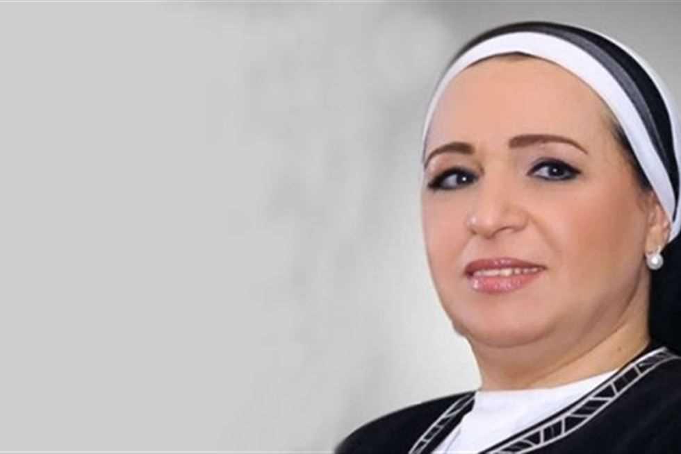 زوجة السيسي ترافقه في لقاء رسمي للمرة الأولى