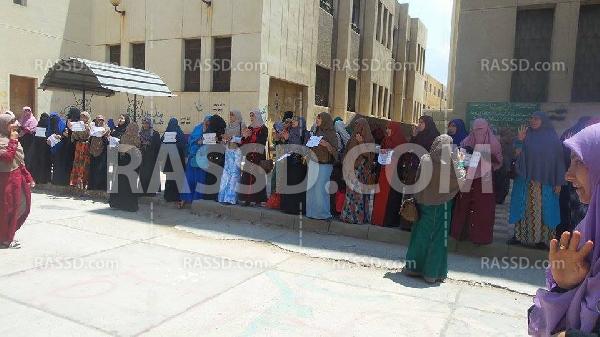 تظاهرة لطالبات الدراسات بالمنصورة لاستمرار اعتقال الطلاب