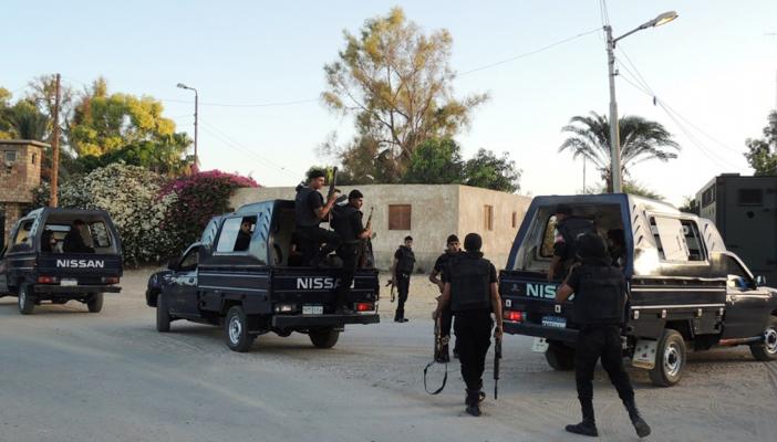 مداهمات وبراءات بين معارضي حكم العسكر