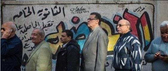 “دولة العواجيز”.. الظهير الفعلي للانقلاب العسكري؟