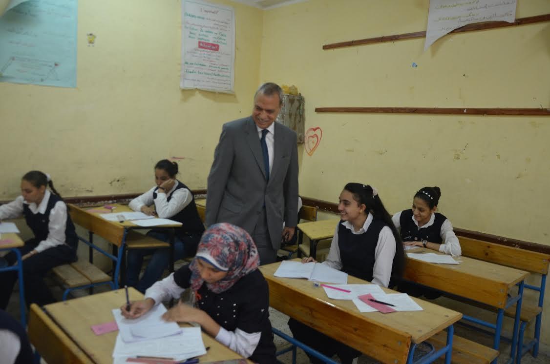 “التربية والتعليم”: امتحان الجبر المتداول على الفيسبوك “غير صحيح”