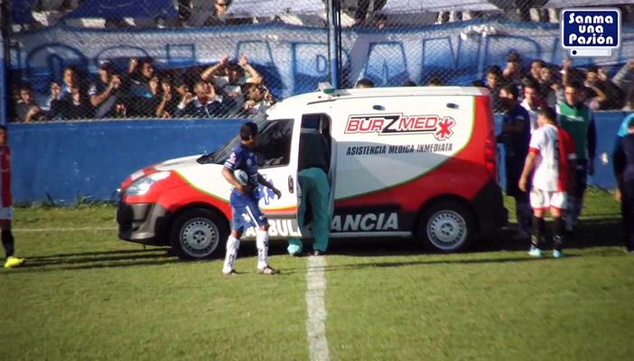 بالفيديو..لحظة وفاة لاعب كرة قدم أرجنتيني بعد ارتطام رأسه بالأرض