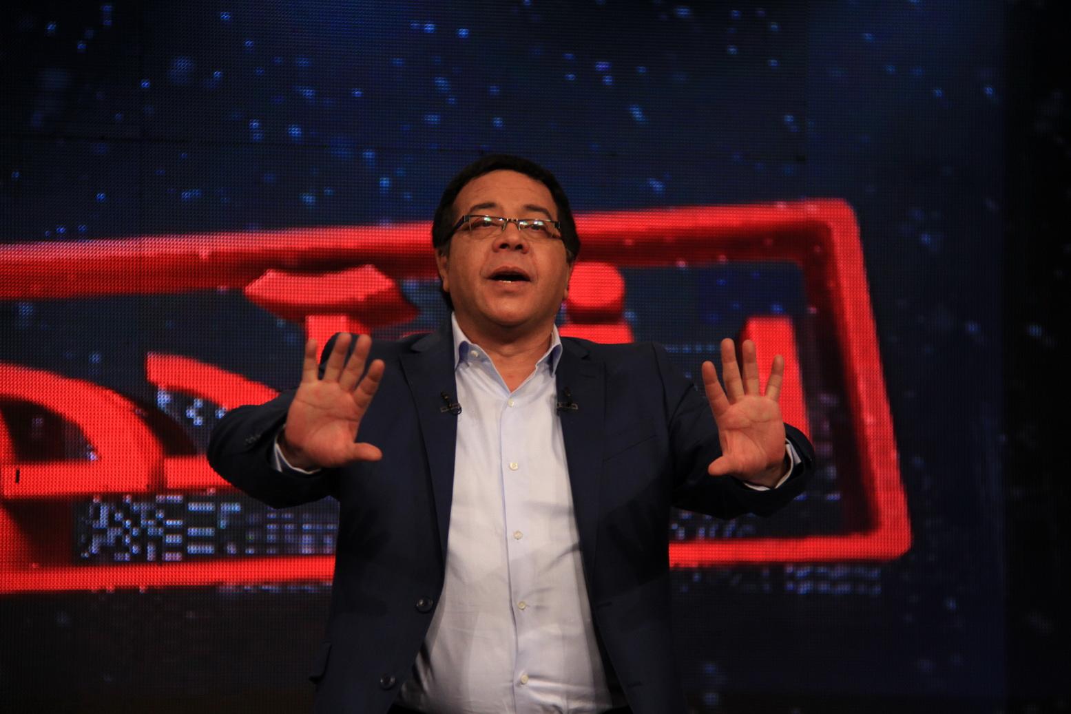 بالفيديو.. محكمة “قضاة سوريا” تصدر مذكرة توقيف بحق 5 فنانين مصريين