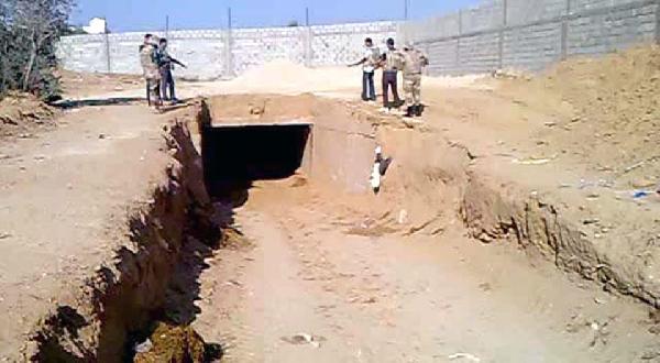 حماس تُغلق أنفاق الأفراد الحدودية القاهرة وتستثني البضائع