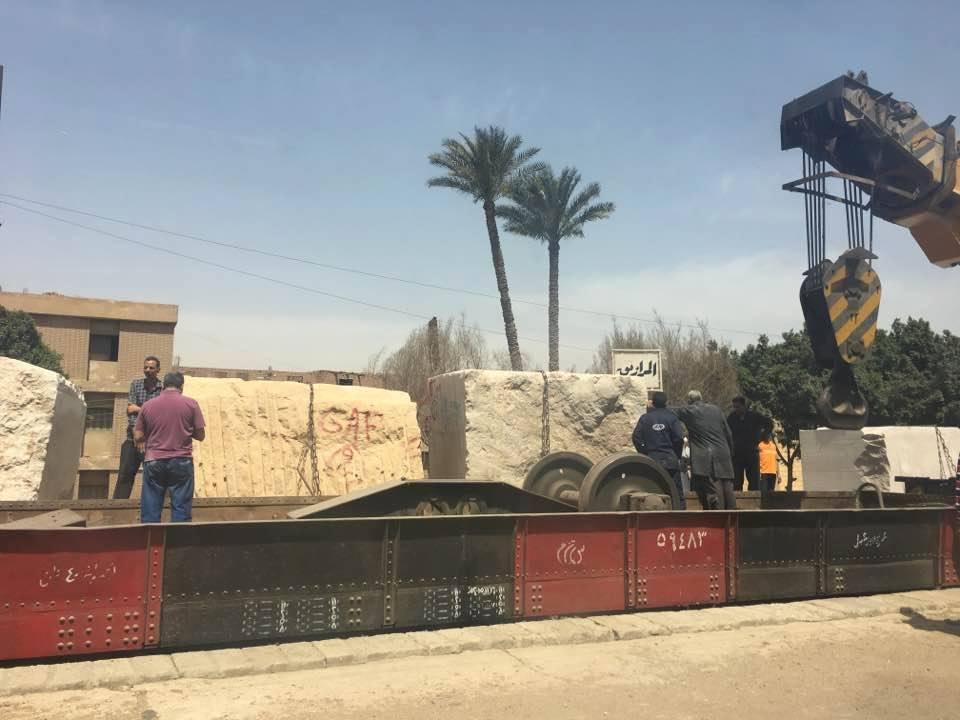 انقلاب قطار بضائع بالبدرشين وتوقف حركة القطارات في الاتجاهين