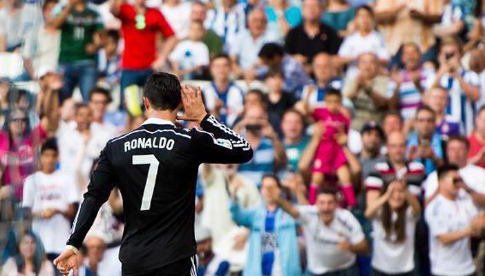 بالفيديو.. رونالدو يقود الريال لفوز معنوي على أسبانيول برباعية