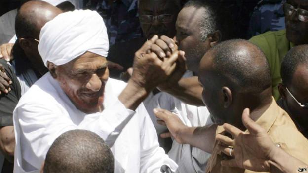 “الأمة السوداني” يقاطع الحوار الوطني بعد اعتقال “الصادق”