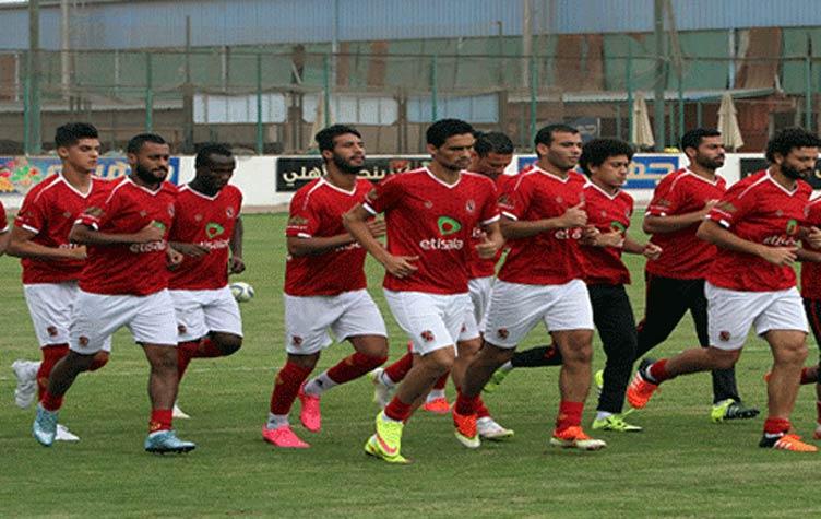 بالأسماء ..بعثة الأهلي تطير إلى الإمارات استعدادًا لمباراة روما