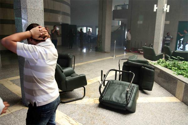 النيابة تستمع لـ 8 مصورين في واقعة التعدي على “العامري “