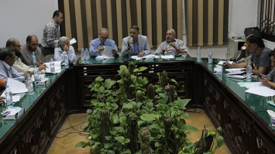 بالصور.. عدد من النقابات المهنية ترفض قانون الخدمة المدنية