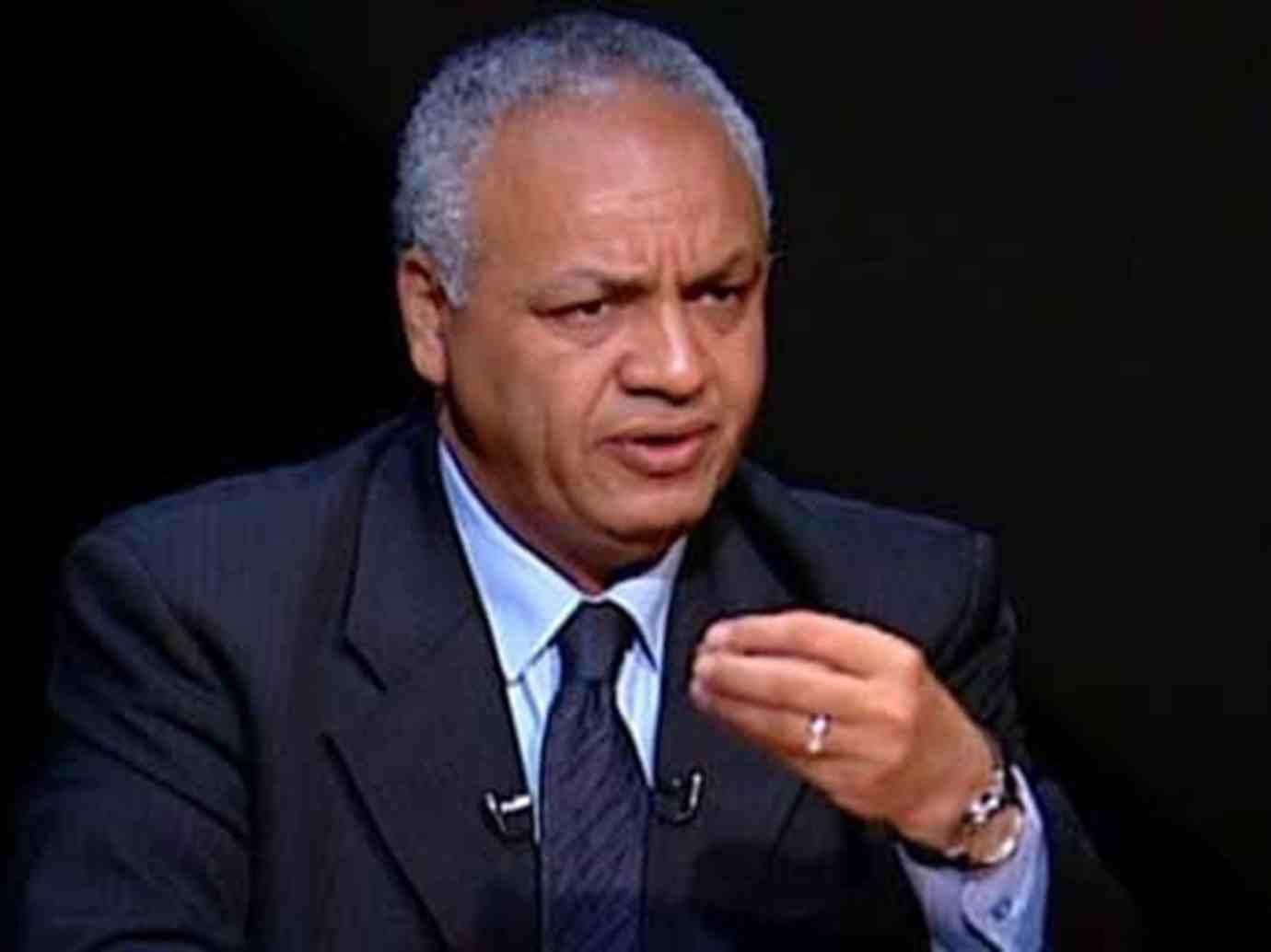 بالفيديو.. حقيقة تحريض مصطفى بكري الحاج “حمام” على مدح السيسي في قنا