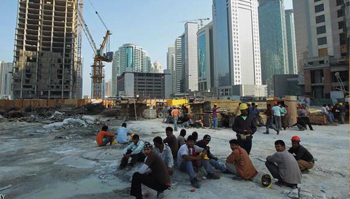 اعتقال فريق “BBC” في قطر لإعداده برنامجًا عن وضع العمال الأجانب