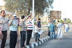 سلسلة بشرية لأهالي العاشر من رمضان تنديدا بالانقلاب