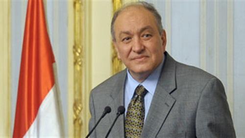 “مصر للطيران” تستأنف رحلاتها بعد فض إضراب عمال الشحن