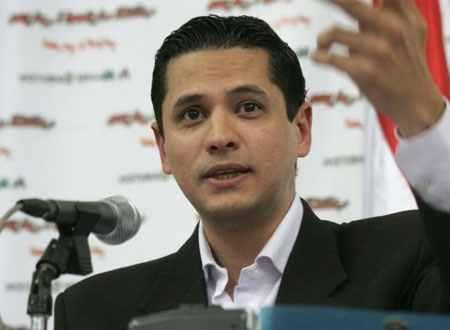 عبد الرحمن يوسف يهاجم منتقدي المخترع الصغير